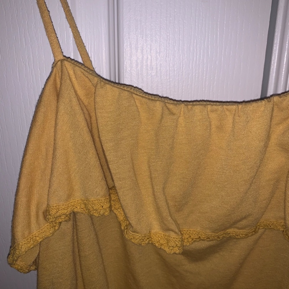 Yellow Tank - Picture 3 of 5